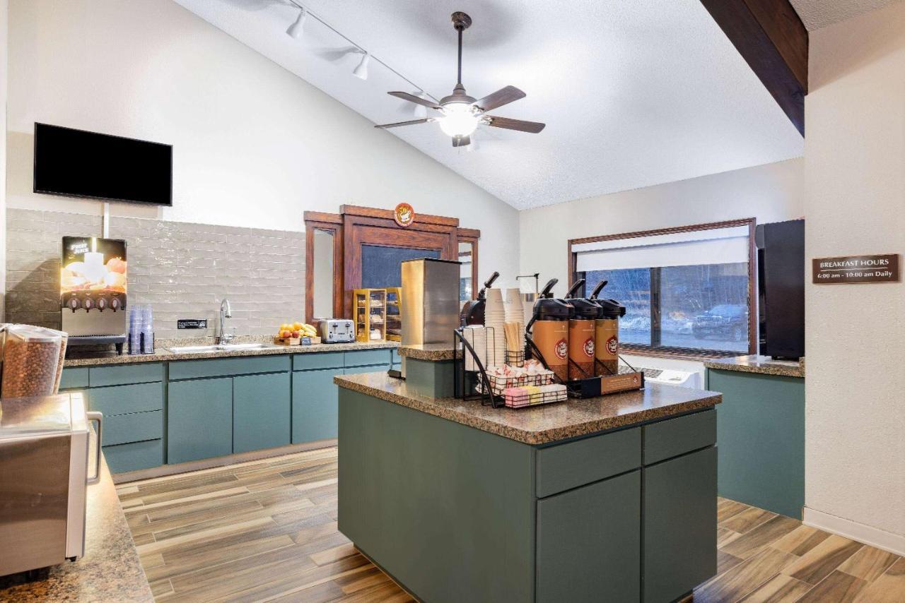 Americinn By Wyndham Duluth South Proctor Black Woods Event Ctr Extérieur photo