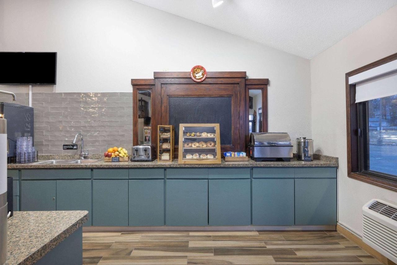 Americinn By Wyndham Duluth South Proctor Black Woods Event Ctr Extérieur photo